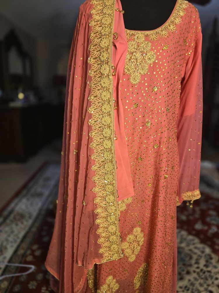 Pakistani/ Indian Pink Peach Color Dress Shalwar Kameez And Duppata. Large  Size