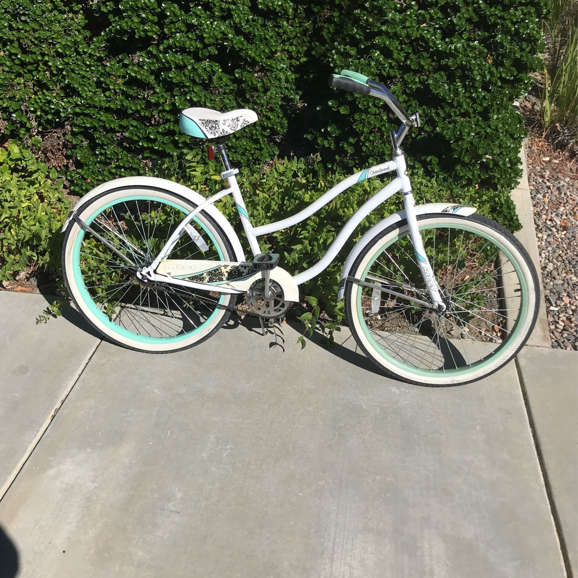 Huffy Cranbrook Cruiser Womens Huffy Beach Cruiser 26” Huffy