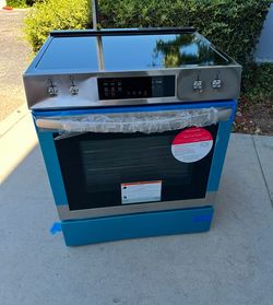 Frigidaire 30” Electric Range For Repair