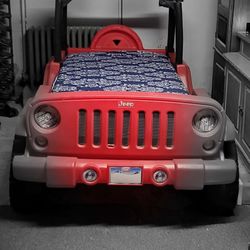 Twin Kids Bed with Matres