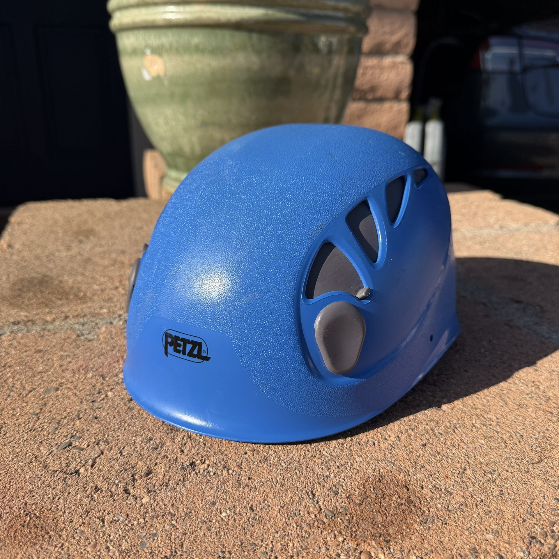 Petzl Elios Climbing Helmet Size 2 / 53-61mm
