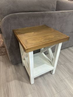 Farmhouse Side table / Nightstand