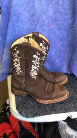 Jinetes western boots size Mex 21 or US 1