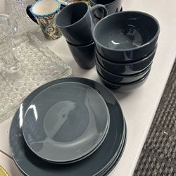 Cups Bowls And Plates 