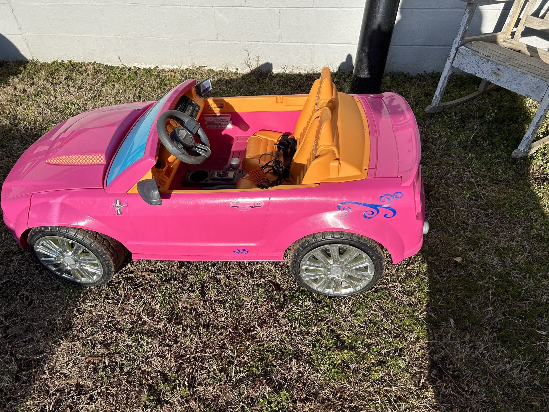 Mustang 12v Hot Wheel Barbie Edition Power Wheel