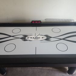 Brunswick V Force Air Hockey Table