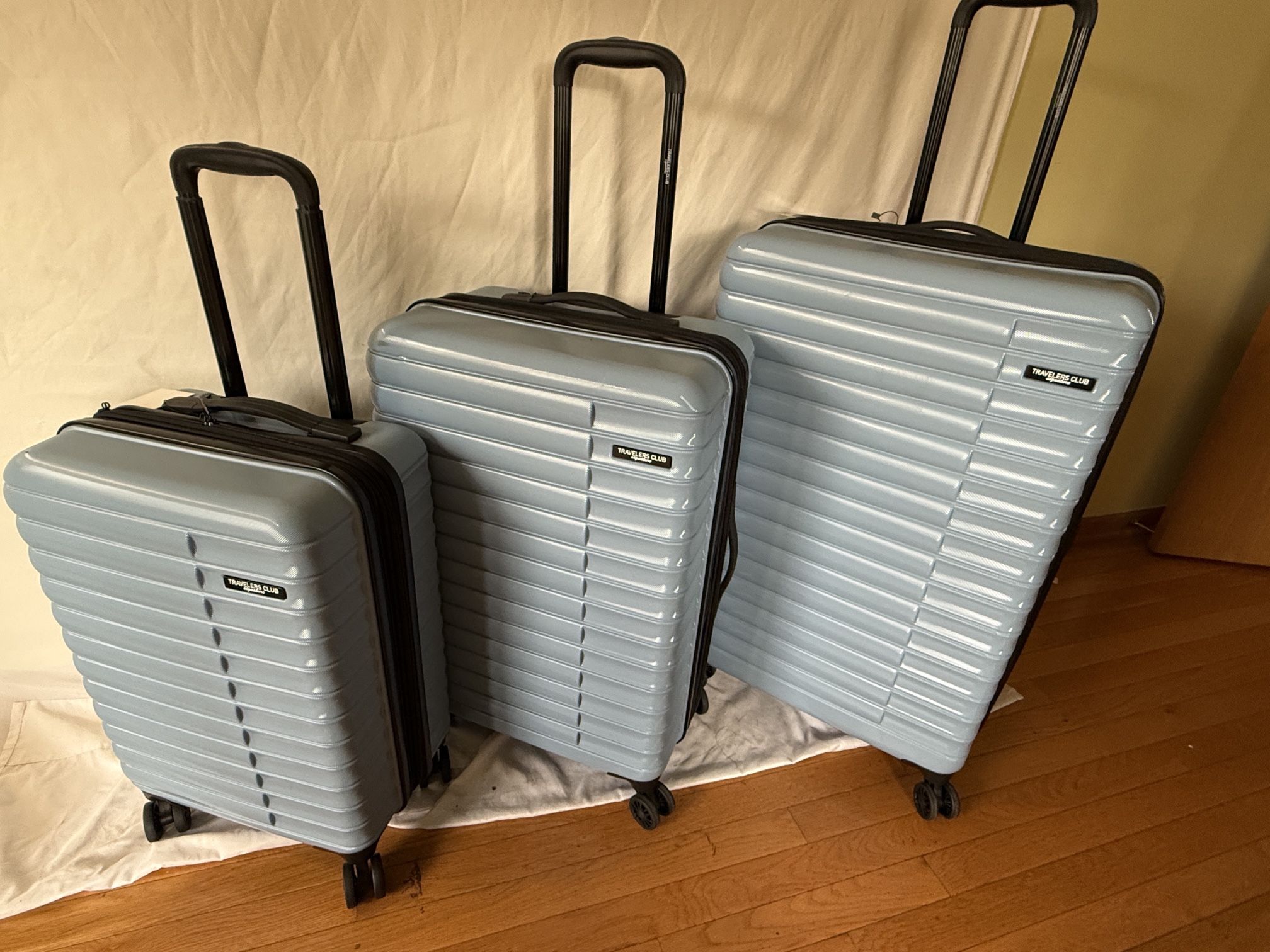 Travelers Club 3 Piece Set Baby Blue Spinner Hardcase 