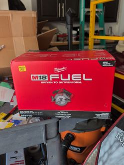 Milwaukee M18 FUEL 6-1/2" Circular Saw 2833-20