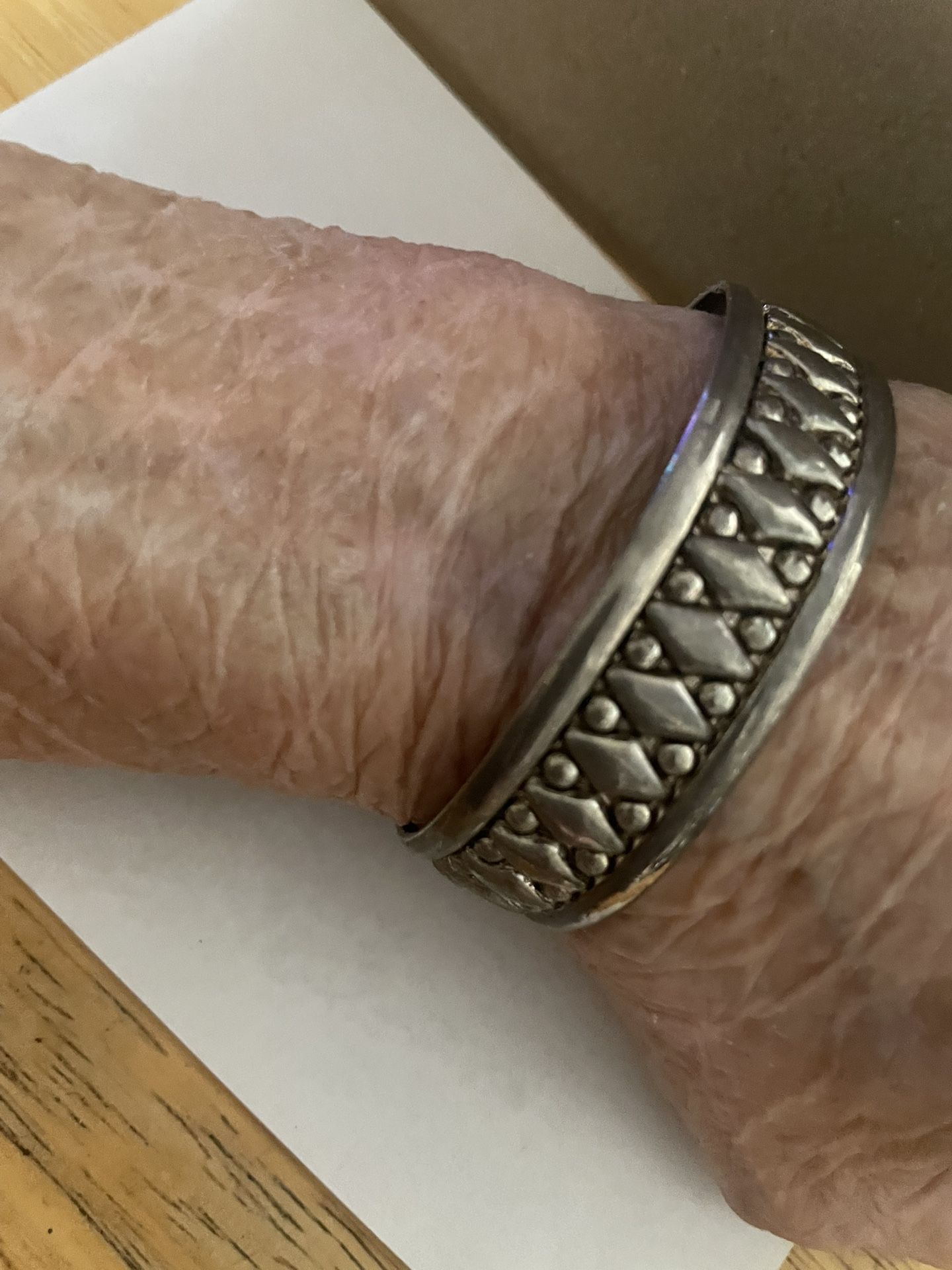 Silvertone Clip On Bracelet. $3.SilverSilverIn Color.