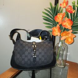 Ladies Vintage Gucci Jackie 'O' VERY RARE Handbag. $1100