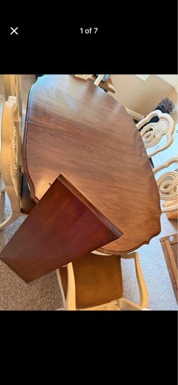 Used Dining Room table and chairs