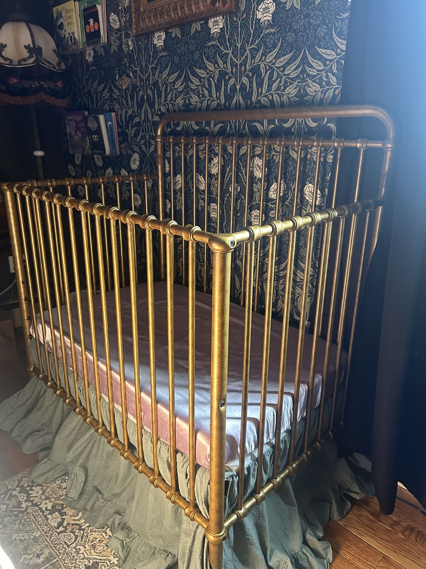 Vintage Mini Crib