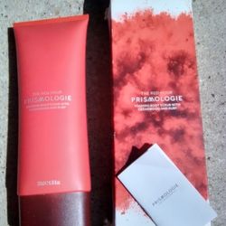PRISMOLOGIE FOAMING BODY SCRUB W/ CEDARWOOD  and RUBY