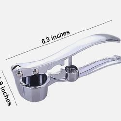 Garlic Press [NEW] Manual Zinc Alloy Garlic Crusher and Mincer with Large Capacity Rustproof Design for Easy Kitchen Use