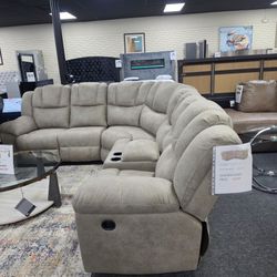 Reclining Sectional Sofa with Cup Holders 🚚WE DELIVER🚚
