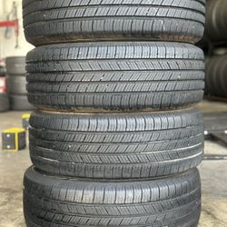 SET OF TIRE 225 60 16 MICHELIN 85% LIFE