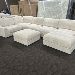 New Big Soft Sectional Cream Or Grey 