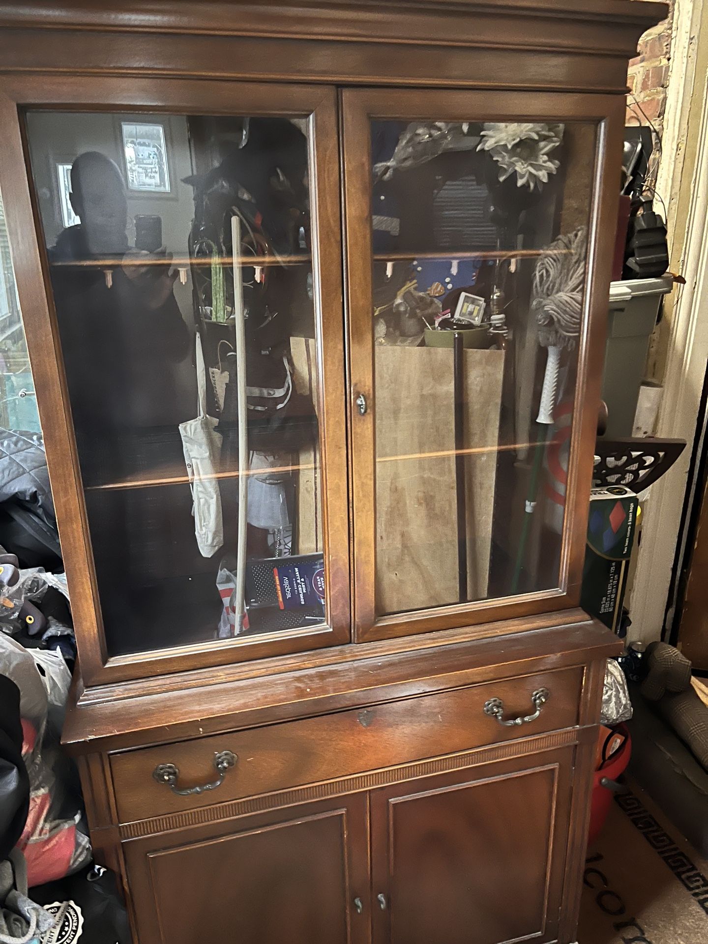 SMALL OAK FRONT GLASS CHINA CABINET