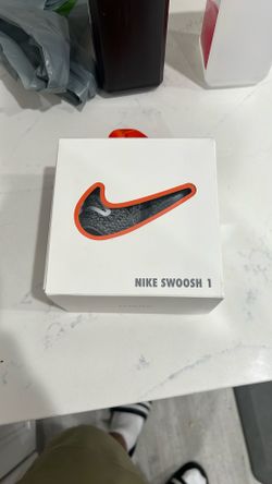 Nike Swoosh 1