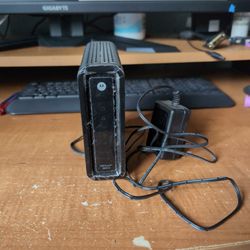 Black Motorola Surfboard SB6121 modem