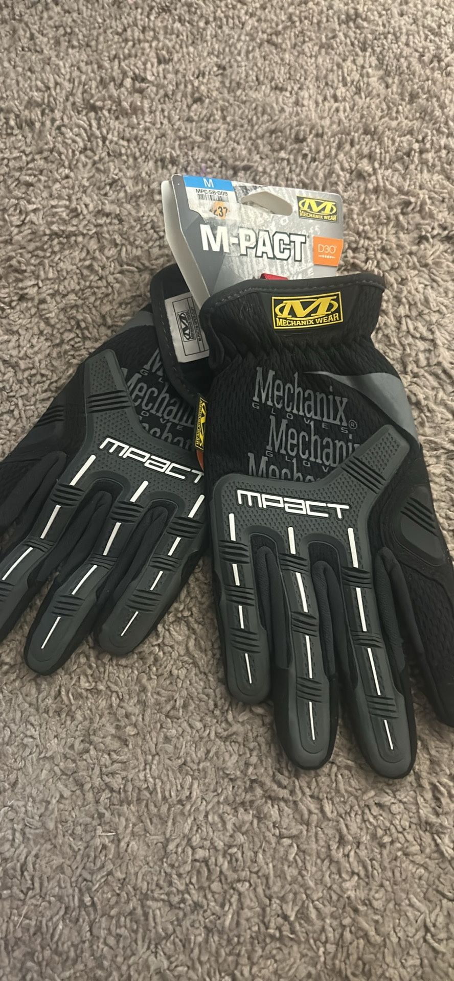 Mechanix Wear M-Pact Work Gloves Men’s Medium D30 NWT