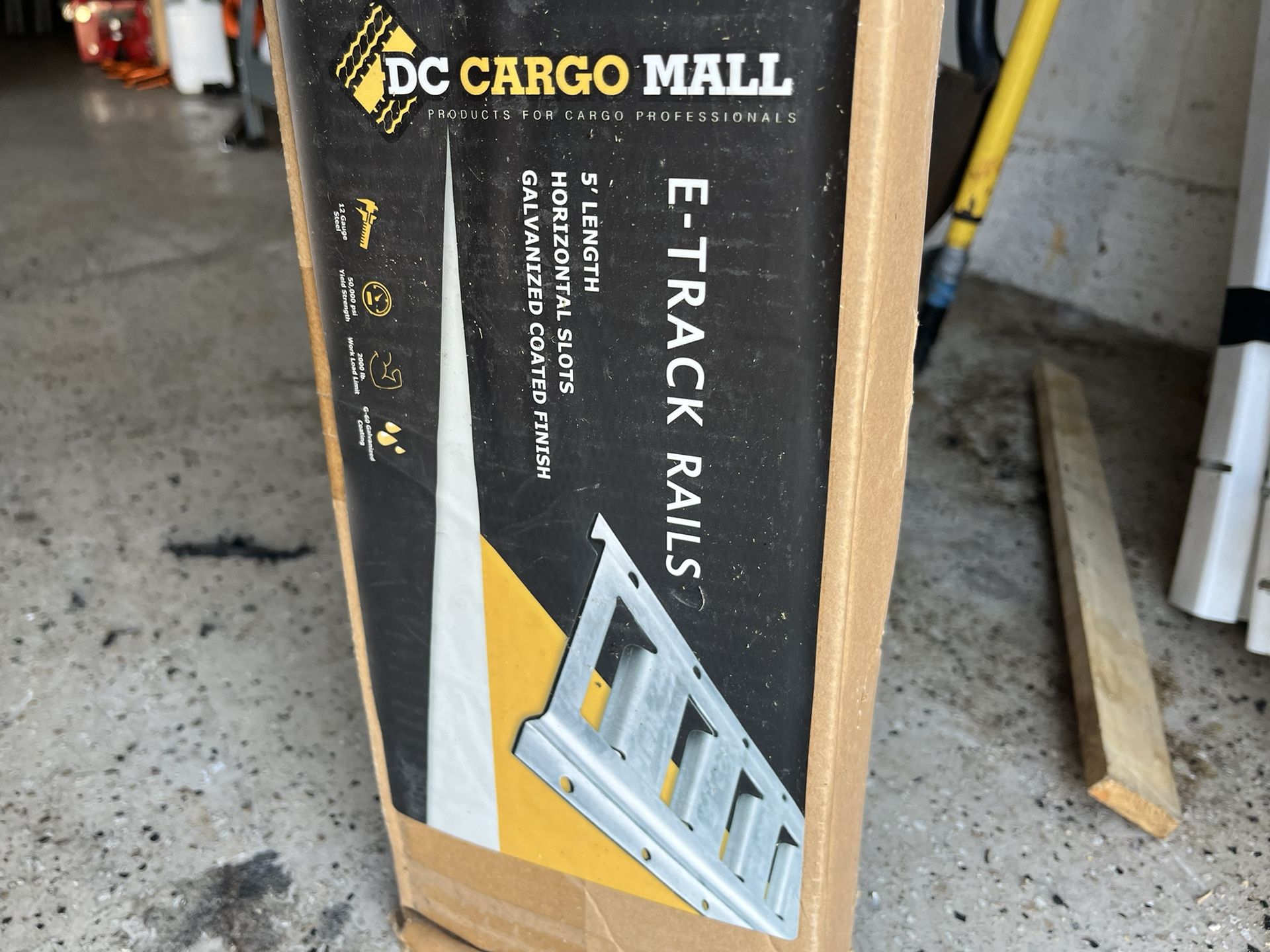E- Tracks 6 Pack 5’ Long