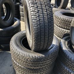 SET OF FOUR USED TIRES (MICHELIN /LT275 /70/18)