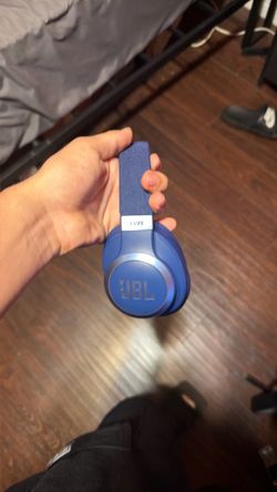 JBL Headphones live 770 NC