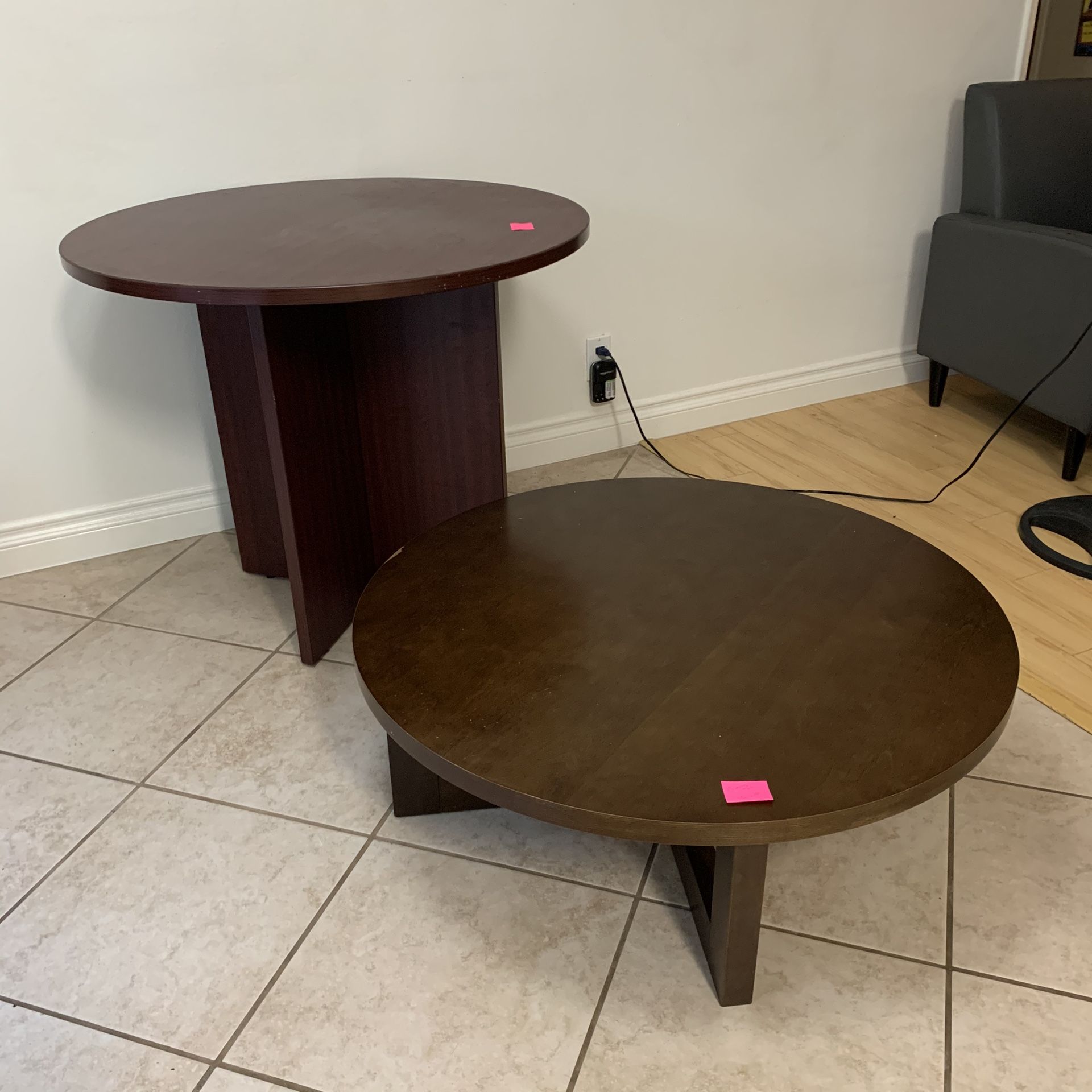 Round Kitchen Table and around Coffee Table