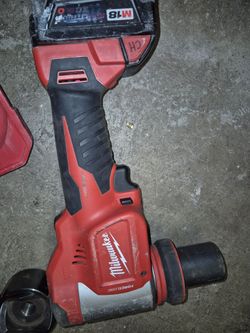 18 volts Milwaukee Nockout Set For Sale Works Strong