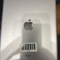Apple iPad (A1475)