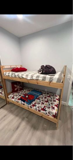 Wood bunk bed frame