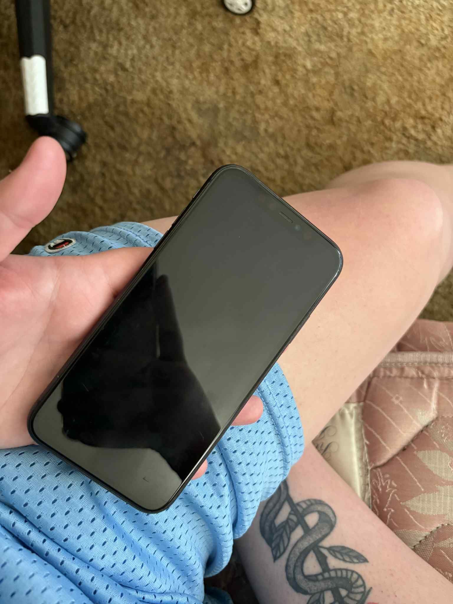 iphone 11 (locked to t-mobile)