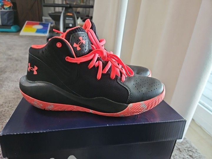 Under Armour Women sneaker 