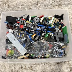 Around 15lbs of Lego OFFERS!  NOT FREE