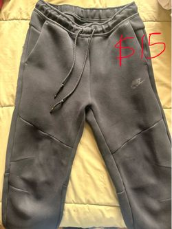 Men’s Nike Tech Pants - Size M
