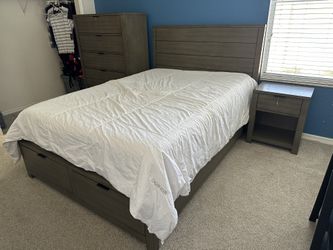 Full Size Bed Set Without The Mattress