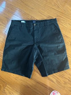 NWT GAP Men's Black Flat Front Shorts size 36