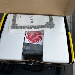 Kicker Amplifier 800 Watt RMS 1600 Watts 