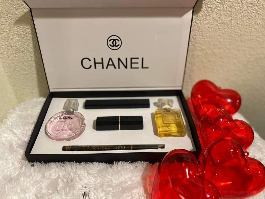 Chanel Set Of Perfume And Makeup 