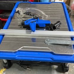 Kobalt 7 Inch Wet Tabletop Tile Saw 