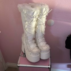 Demonia Camel 311 Faux Fur Boots