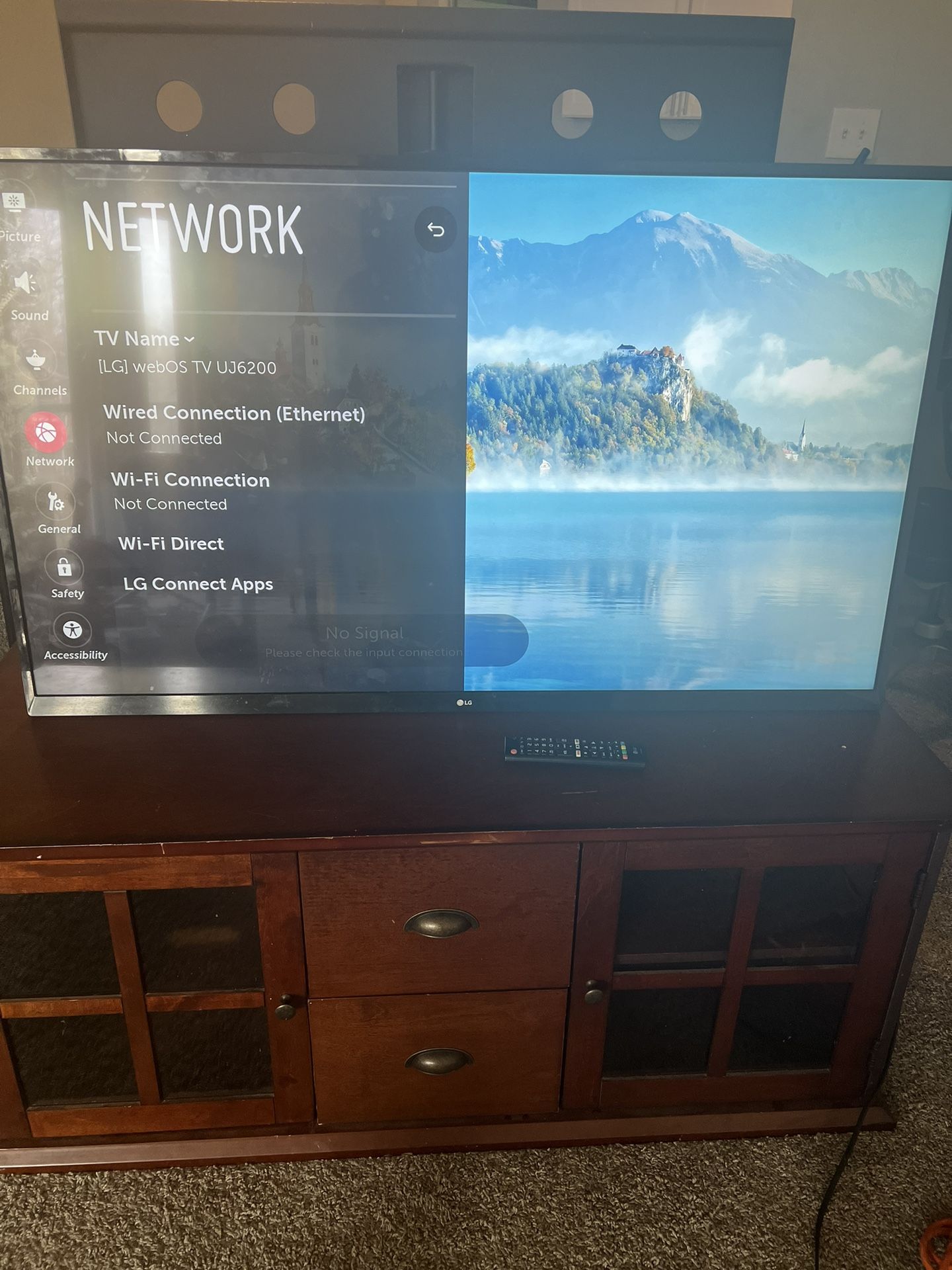 50in Smart Tv With Roku