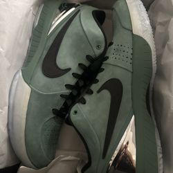 Kobe 4 Protro Girl Dad