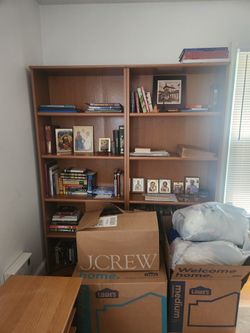 2 Bookcases