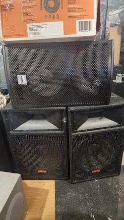 Dj Speakers Subwoofer And Two High Speakers