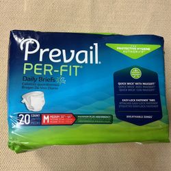 Prevail Briefs 20 Count Medium 32”-44”