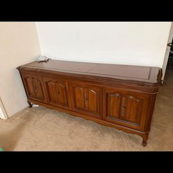 Fisher 973 Provincial Console