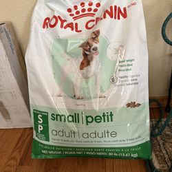 Royal Canin Small/petit Dog Food