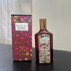Gucci Flora Intense